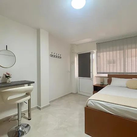 Apartament Athena Orfánion